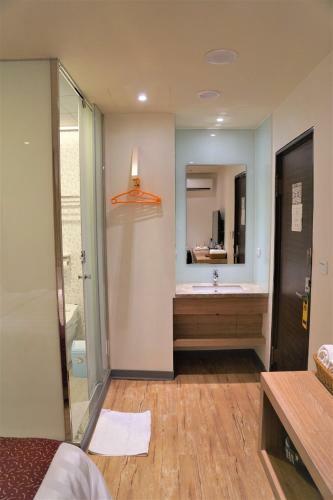 Dahshin Hotel