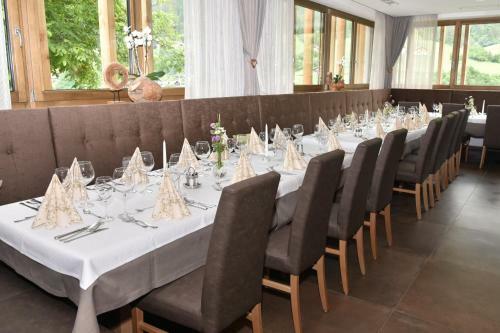 Hostal Pension Gasthof Haselstaude