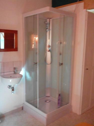 Bed & Breakfast Free Zone