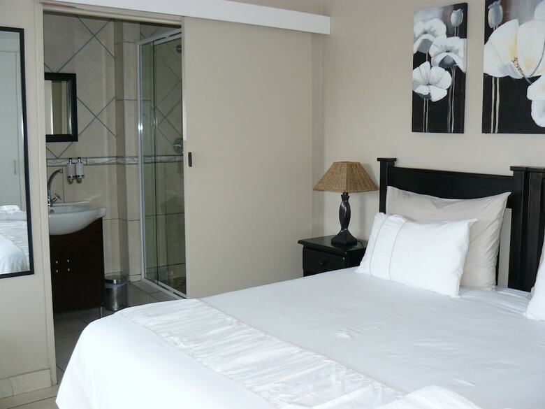 Hostal See More Guest House