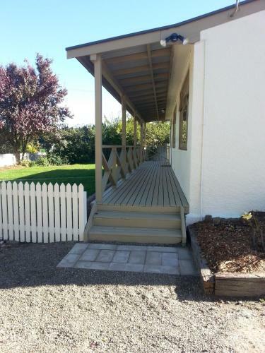 Judge Rock Exclusive Vineyard Cottage Accommodation