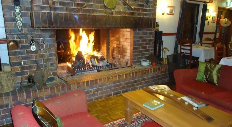 Copper Country Motor Inn & Restaurant