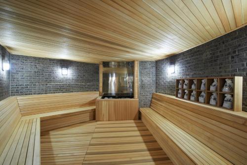 Hotel Hanwha Resort Sanjeong Lake