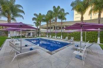 Hotel City Express Suites Quer�taro