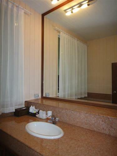 Hotel Fueng Fah Riverside Gardens Resort