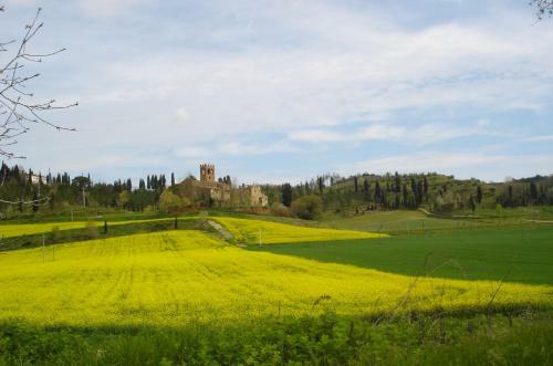 Toscana Village