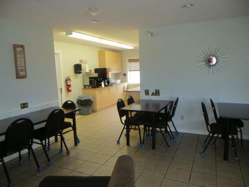 Motel Shoreside Inn & Suites