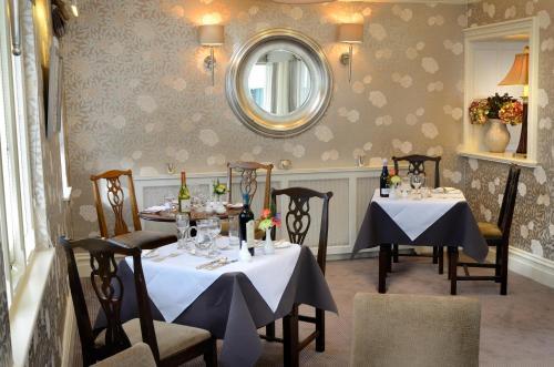 Clare House Hotel