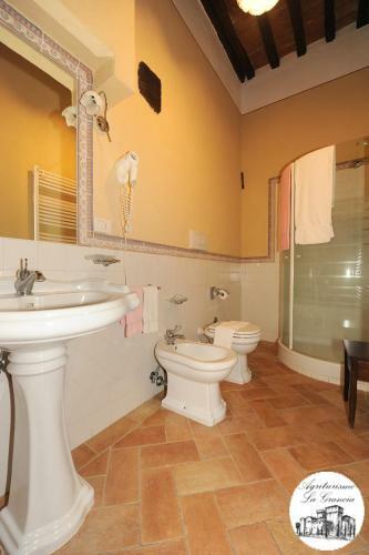 Hostal Agriturismo Castello La Grancia Di Spedaletto