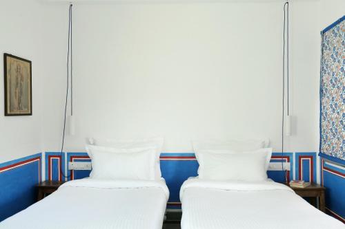 Hostal Little Garden Guest House