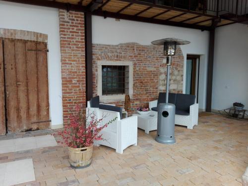 Hostal Agriturismo La Sophora