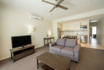 Hotel Clare Country Club