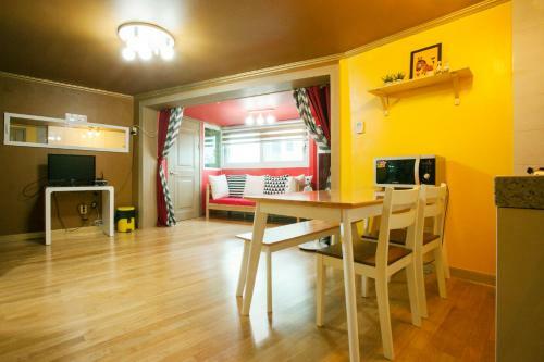 Hostal Han River Guesthouse In Seoul