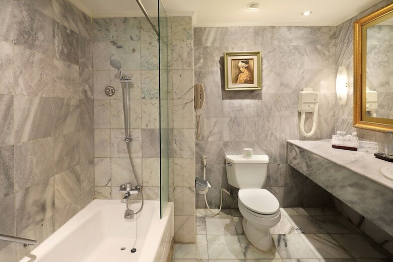 Hotel Discovery Kartika Plaza