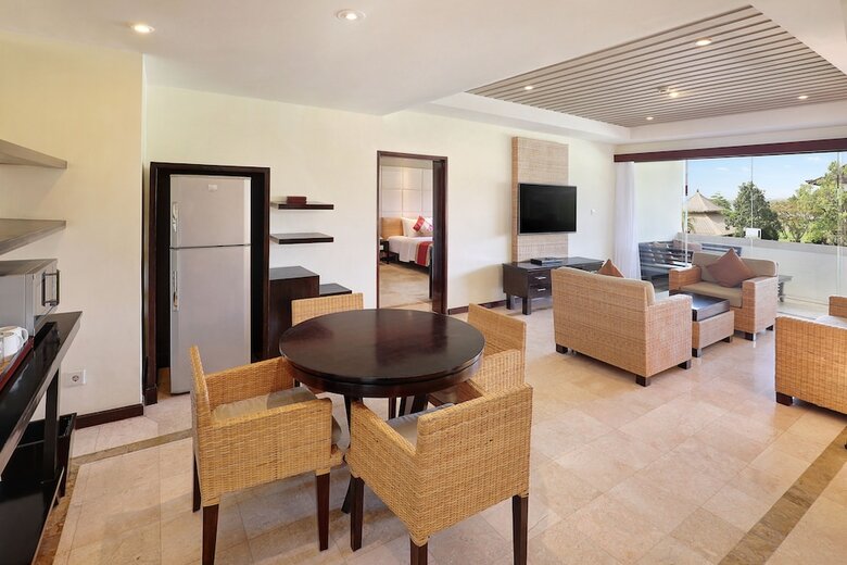 Hotel Discovery Kartika Plaza