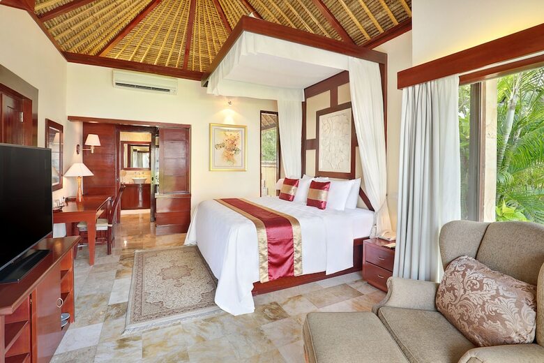 Hotel Discovery Kartika Plaza
