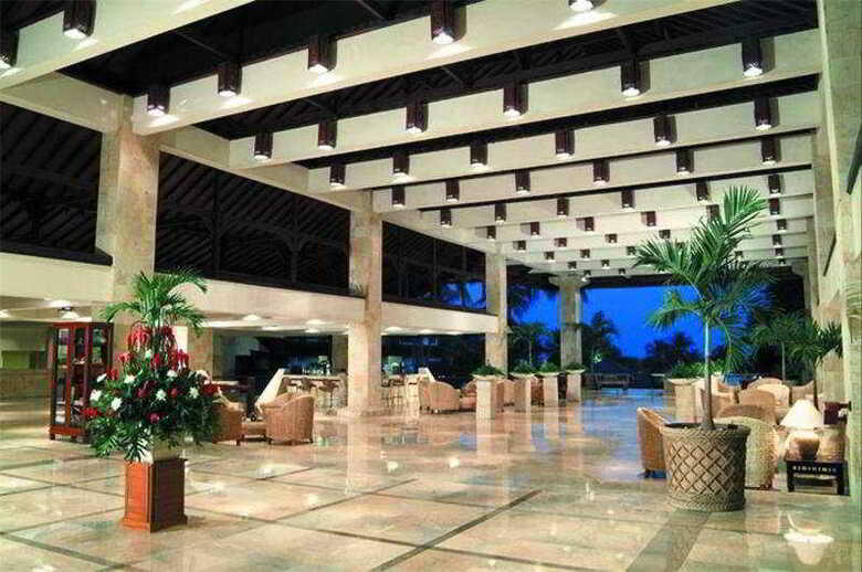 Hotel Discovery Kartika Plaza