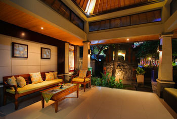 Hotel Adi Dharma Cottages