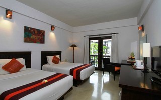 Lokha Legian Hotel