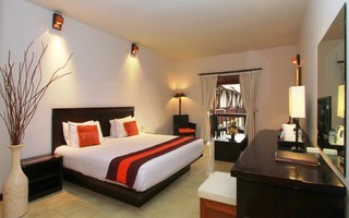 Lokha Legian Hotel