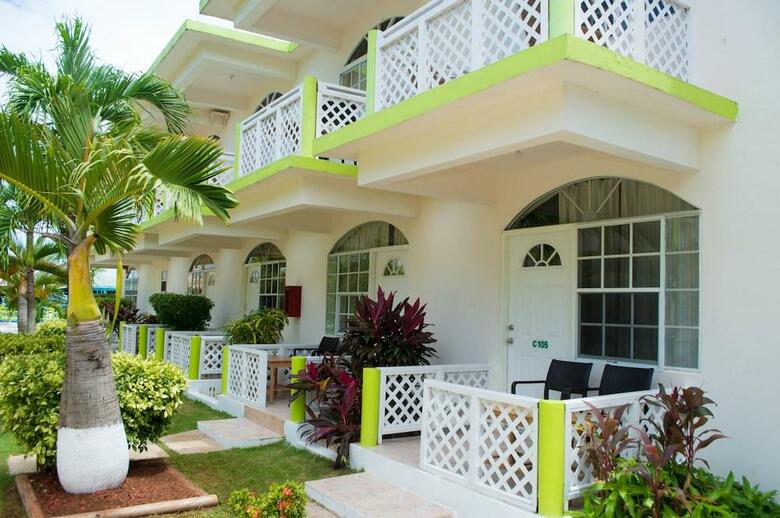 Hotel Fun Holiday Beach Resort