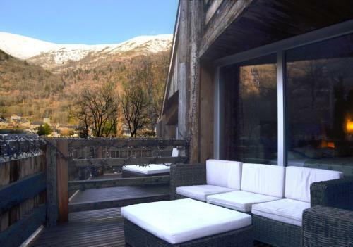 Hotel H�tel Neste De Jade