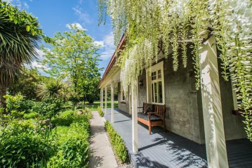 Hartley Homestead Boutique Bed & Breakfast