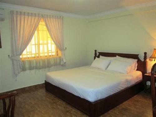 Kanika Hotel & Service Apartment