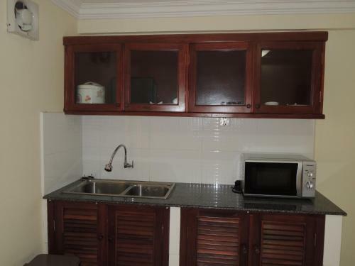 Kanika Hotel & Service Apartment