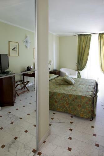 Hotel Le Ville Relais