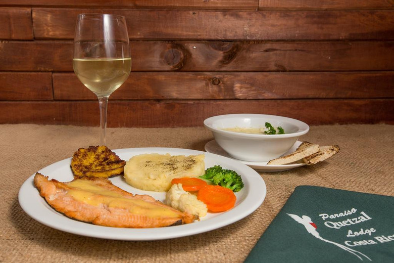 Para�so Quetzal Lodge