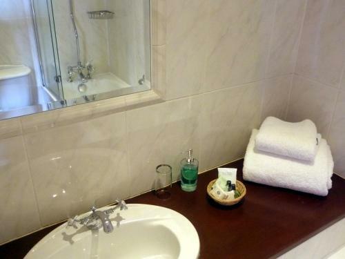 Agroturismo Plas Bodegroes Restaurant With Rooms