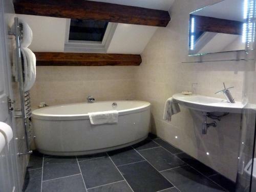 Agroturismo Plas Bodegroes Restaurant With Rooms