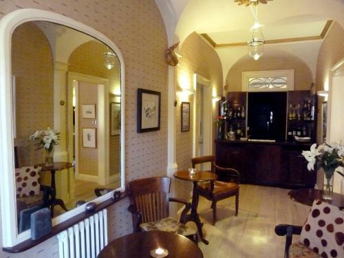 Agroturismo Plas Bodegroes Restaurant With Rooms