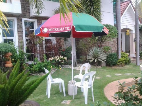 Bed & Breakfast Sir Nico Guesthouse And Resort