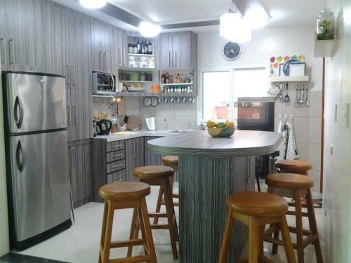 Bed & Breakfast Sir Nico Guesthouse And Resort