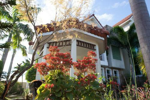 Bed & Breakfast Sir Nico Guesthouse And Resort