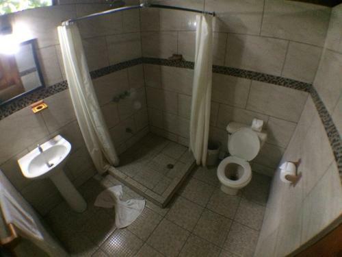 Hotel Cabinas Rana Roja