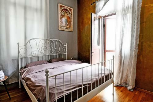 Eclectic Aparthotel
