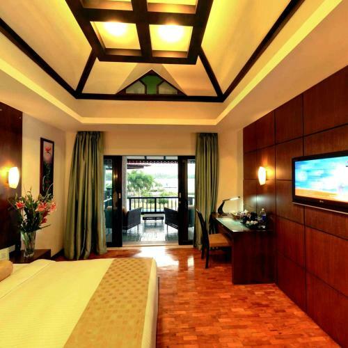 Hotel Ramada Cochin Resort