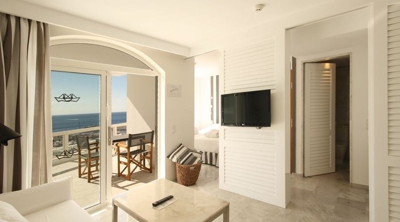 Apartamentos Marina Bayview - S�lo Adultos