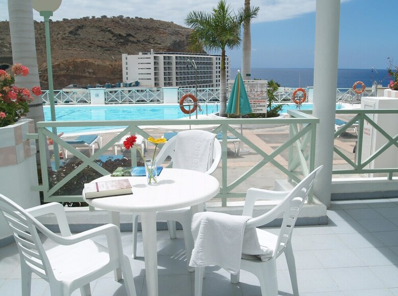 Apartamentos Marina Bayview - S�lo Adultos