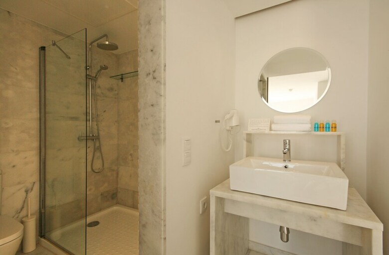 Apartamentos Marina Bayview - S�lo Adultos