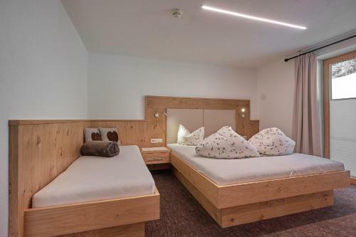 Hostal Hotel Garni Sch�nblick