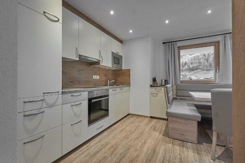 Hostal Hotel Garni Sch�nblick