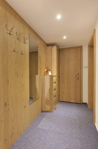 Hostal Hotel Garni Sch�nblick