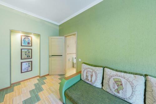 Voyage Hall Apartment