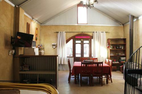 Agroturismo Outback Cellar & Country Cottage
