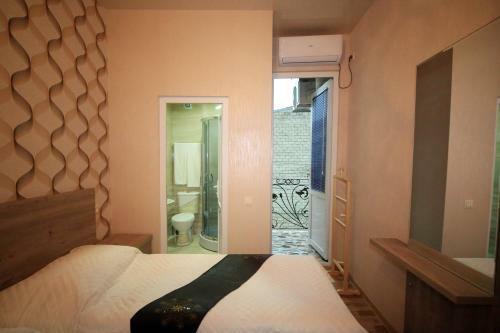 Hostal Edelveis Guest House