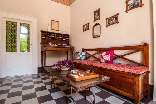 Hostal Tenuta Colavecchio B&B